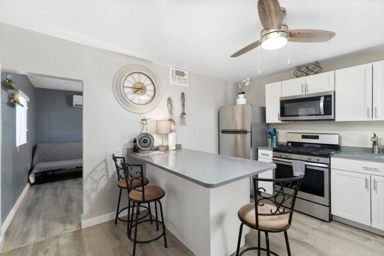 Casita With Beautiful Patio - Unit B *